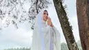 Rilis Single Religi, Ini 6 Potret Lucinta Luna Tampil Berhijab di Video Klip (sumber: Instagram/lucintaluna_manjalita)