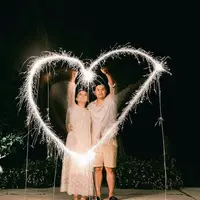 Potret mesra Glenn Alinskie dan Chelsea Olivia. (Foto: Instagram/glennalinskie)
 