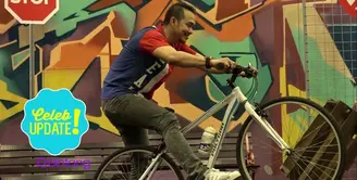 Fadlan merasa lebih tenang jika ia sedang mengendarai sepeda. Jika sedang bermasalah dan banyak pikiran, ia mencari solusi saat naik sepeda. 