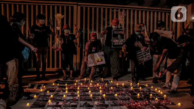 FOTO: Aksi Nyala Lilin Solidaritas untuk Rakyat Myanmar