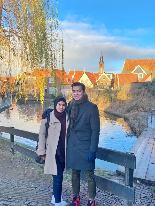 Chia Paramita dan Suami