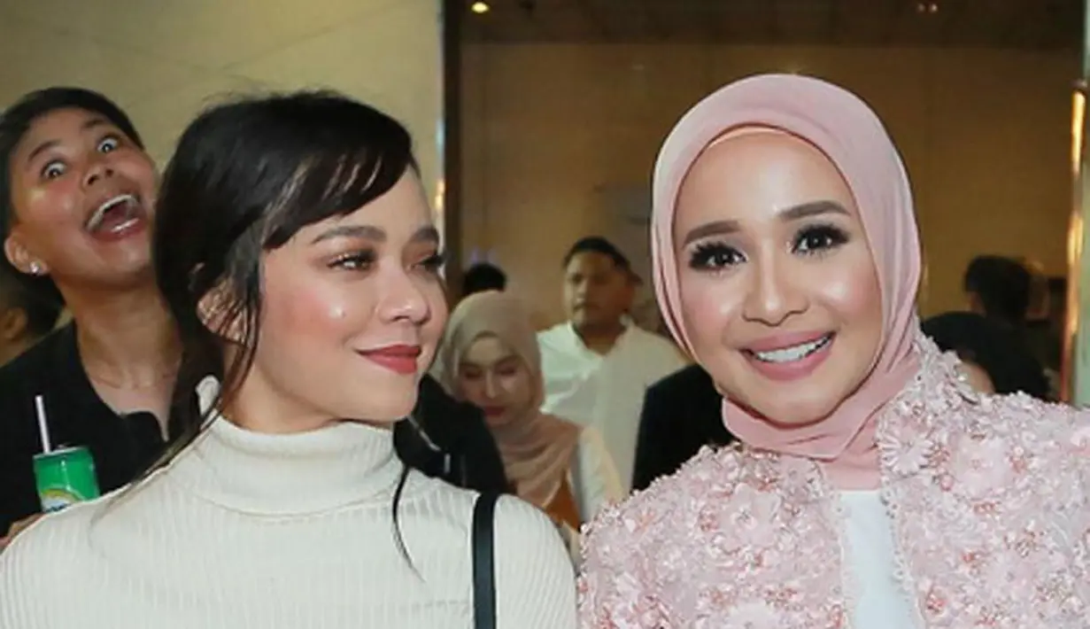 Nora Danish turut senang dan tak percaya Bella bertemu jodohnya di Kuala Lumpur. “Siapa sangka jodoh kamu Di KL yea Bellalaaaaaa. I am so happy for u. N now I can see u everyday !!! Yeayyy. I love u @laudyacynthiabella,” tulisnya. (Instagram/Noradanish)