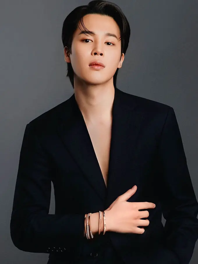 Jimin BTS Tampil Pamer Dada dan Tumpukan Gelang Ratusan Juta Saat Jadi Wajah Baru Tiffany & Co.