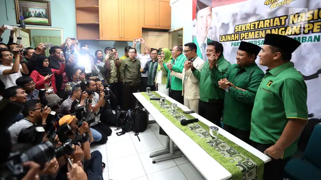 PHOTO: PPP Resmi Dukung Ridwan Kamil untuk Maju di Pilgub Jawa Barat 2018