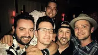 Justin Timberlake berkumpul bersama semua temannya dari boyband NSYNC, apakah ini artinya akan ada reuni?