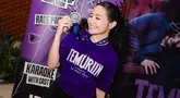 Lewat akun Instagramnya, Prilly Latuconsina membagikan momen yang tak biasa ia lakukan.  Pasalnya, ia terlihat mengikuti lomba lari sejauh 5 km.  (Liputan6.com/IG/@prillylatuconsina96)