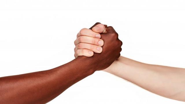 Ilustrasi menghargai orang lain