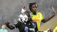 Tylel Tati diincar Manchester United (kanan/AFP)