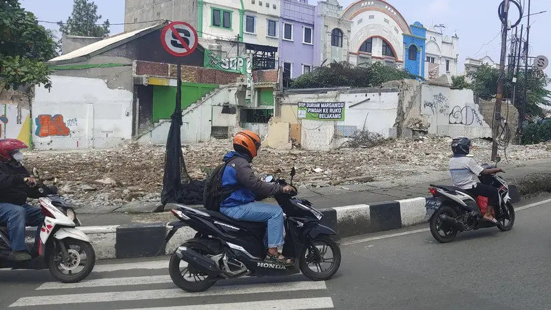 Lokasi lahan di simpang Ramanda Jalan Raya Margonda, Kota Depok