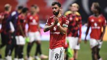 Bruno Fernandes dari Manchester United menyapa setelah pertandingan Premier League Summer Series antara Manchester United dan Everton FC di Stadion Mercedes-Benz pada 3 Agustus 2025 di Atlanta, Georgia. (AJ Reynolds/Getty Images via AFP)