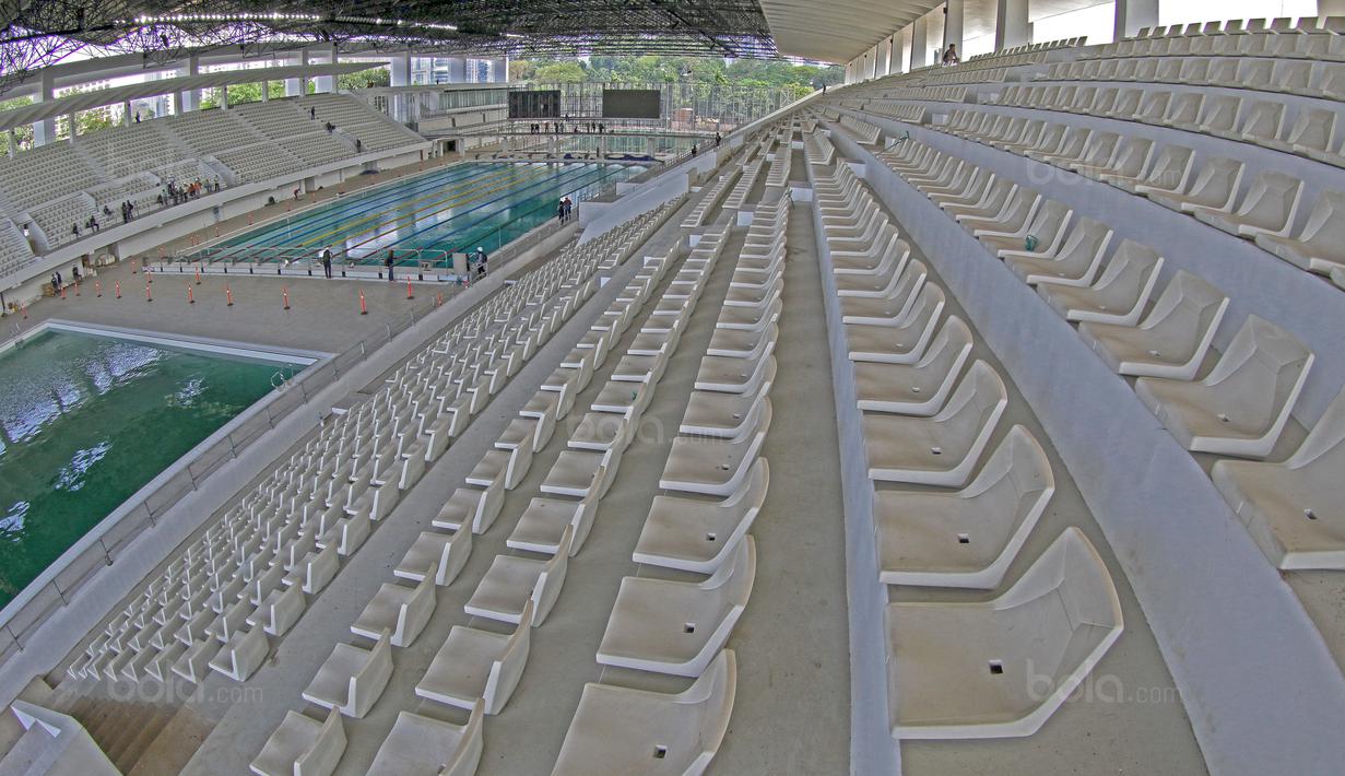 Venue Aquatic Center memiliki sistem sky pool atau kolam renang yang menggunakan dinding panel-panel baja. di Kawasan Senayan Sport Center, Jakarta (04/10/2017). Renovasi tersebut untuk menyambut Asian Games 2018. (Bola.com/Nicklas Hanoatubun)
