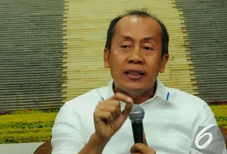 Anggota DPR Fraksi Partai Demokrat Saan Mustofa saat menjadi pembicara pada diskusi "Nasib Perpu Pilkada Pasca Munas Golkar" di Gedung Parlemen, Senayan, Jakarta, Jumat (5/12/2014). (Liputan6.com/Andrian M Tunay)
