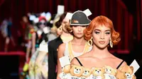 Moschino di Milan Fashion Week 2017.