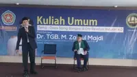 Tuan Guru Bajang (TGB) Zainul Majdi menjadi pembicara di Universitas Serang Raya (Yandhi/Liputan6.com)