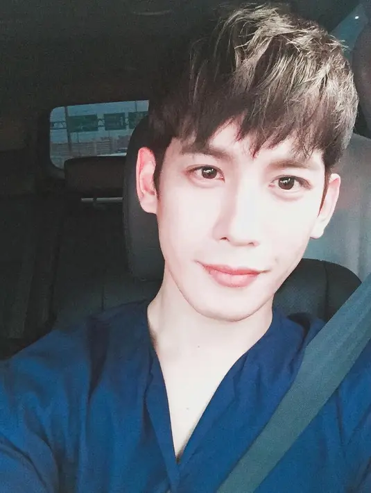 Seorang perwakilan dari agensi mengungkapkan jika kedua orang sama-sama sibuk. Oleh karena itu, Park Hae Jin memberikan coffee truck lantaran tak bisa merayakan ulang tahun sahabatnya itu secara langsung. (Foto: instagram.com/oopkwoo)