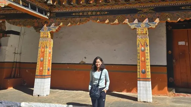 Dian Sastrowardoyo Liburan Bareng ke Bhutan. [@therealdisastr]