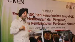 HS.Dillon saat menghadiri seminar "Evaluasi 100 Hari Pemerintahan Jokowi-JK. Membangun dari Pinggiran, Mengapa Pembangunan Perdesaan Macet?", Jakarta, Senin (9/3/2015). (Liputan6.com/Helmi Afandi)