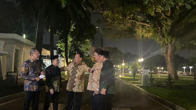 Presiden Jokowi mengundang para ketua umum partai politik, termasuk Ketum Partai Gerindra Prabowo Subianto ke Istana Merdeka, Jakarta, Selasa 2 Mei 2023.