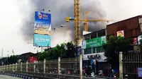 Horor Pasca-Kebakaran Kemang! Mobil Pemilik Toko Nyala Sendiri