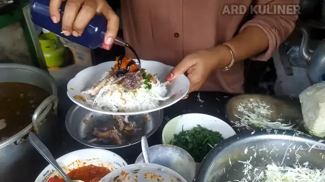 Warung Soto Ayam Pojok Kud Mbak Yuni