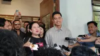 Ketua DPP PDIP Puan Maharani bertemu Ketum PSI Kaesang Pangarep di Menteng, Jakarta Pusat. (Liputan6.com/Winda Nelfira)