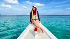 Penyanyi dengan nama asli Heppy Rismanda Hendranata ini terlihat sangat enjoy melihat indahnya lautan. Momen Happy Asmara healing ini sukses mencuri perhatian publik. Gaya foto Happy Asmara di kapal banjir pujian dari netizen. (Liputan6.com/IG/@happy_asmara77)