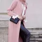 3 Cara Padu Padan Long Outerwear ala Hijabers (Foto: Instagram/@hijabfashion)