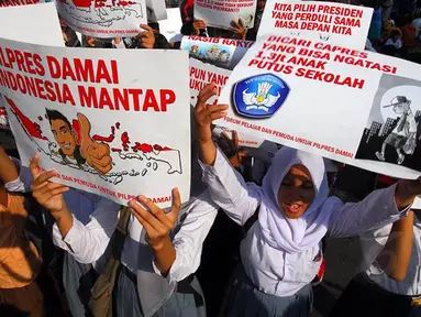Unjuk Rasa Pelajar Ajukan Syarat Capres