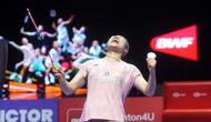 Tunggal putri, Korea Selatan, An Se Young, melakukan selebrasi setelah menjuarai Indonesia Open 2025 di Istora Senayan, Jakarta, Minggu, 8 Juni 2025. (Bola.com/M Iqbal Ichsan)