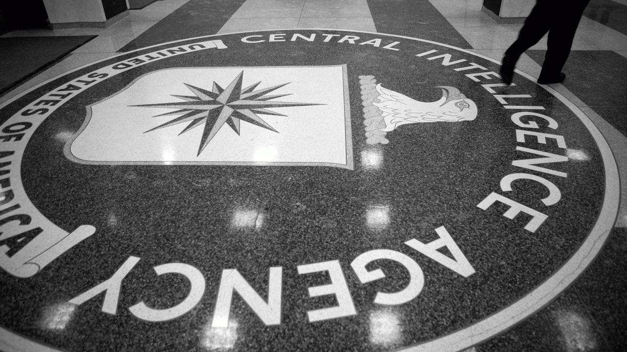 Lantai lobi Kantor CIA di Langley, Virginia, Amerika Serikat (Newyorker.com)