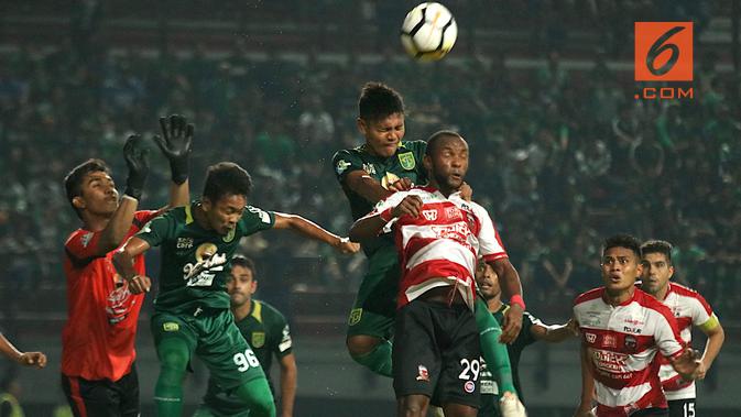 Persebaya menang 4-0 atas Madura United, Kamis (25/10/2018) di Stadion Gelora Bung Tomo. (Bola.com/Aditya Wany)