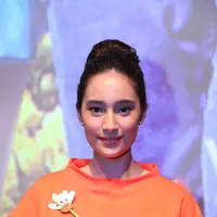 Selama proses syuting film ‘Negeri Van Oranje’ di negeri kincir angin Belanda, Tatjana Saphira bersyukur dirinya tidak jatuh sakit meski di sana mengalami kendala cuaca ekstrim. Namun dirinya dapat menjaga kondisi tubuh. (Nurwahyunan/Bintang.com)