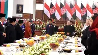 Presiden Jokowi dan Presiden Afganistan Ashraf Ghani pada jamuan santap siang kenegaraan di Istana Presiden Arg, Senin (29/1). Kunjungan presiden Indonesia ini menjadi yang pertama setelah hampir enam dekade berlalu. (Liputan6.com/Pool/Biro Pers Setpres)
