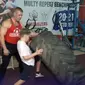 Bocah laki-laki asal Rusia dijuluki sebagai anak terkuat karena mampu angkat barbel seberat 105 kilogram (Dok.YouTube/TASS/Komarudin)