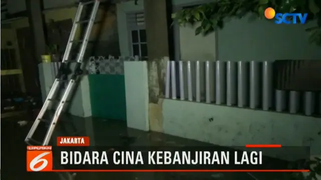 Banjir yang merendam pemukiman di kelurahan Bidara Cina, sejak Rabu siang mulai surut.