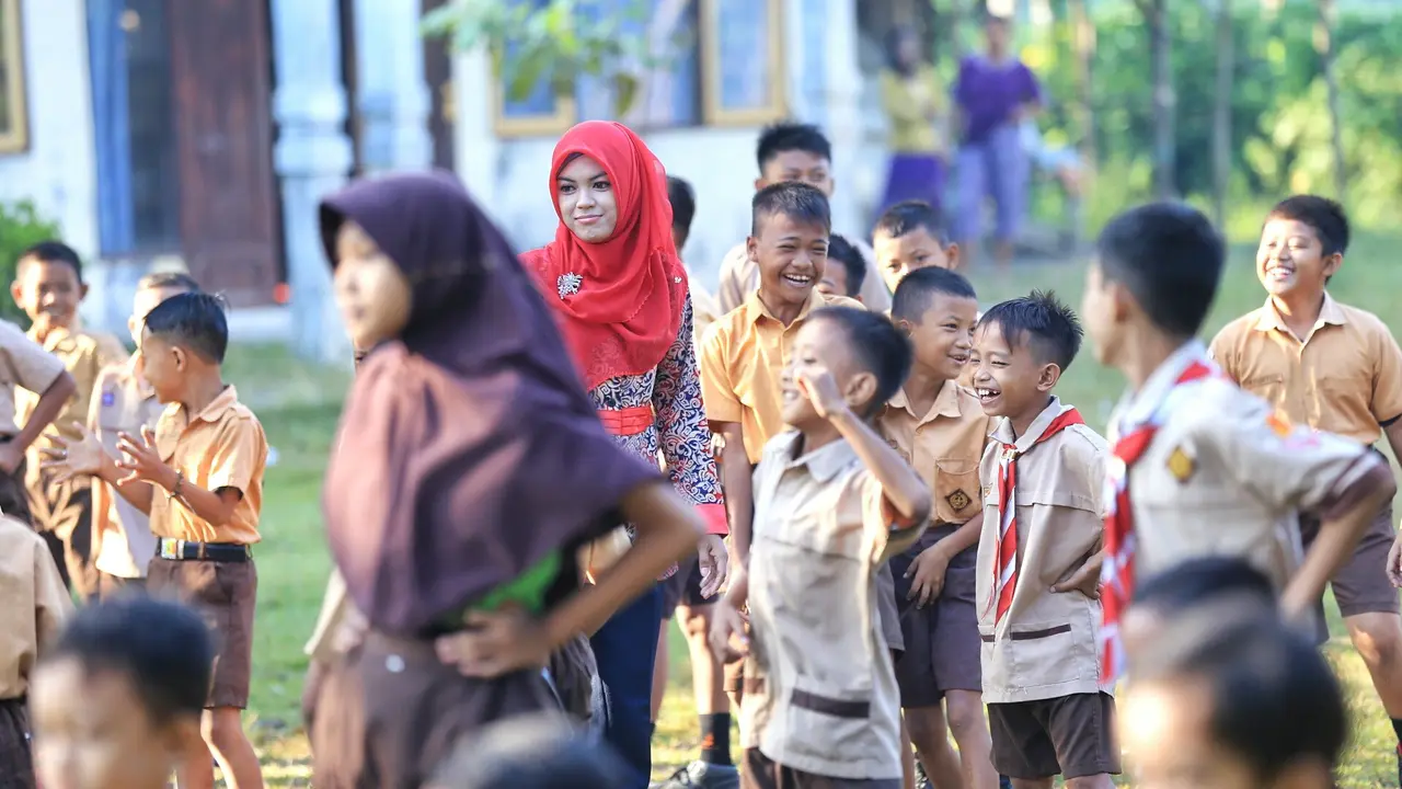 Eksklusif, Cerita Guru Cantik Asal Tegal yang Sempat Jadi SPG