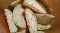 Resep rujak jambu kristal. (dok. Cookpad @MamaRanendra30)