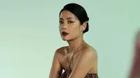 6 Potret Lulu Tobing yang Kecantikannya Tak Lekang Oleh Waktu. (Foto: instagram.com/lutob)