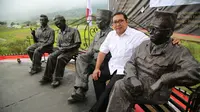 Wakil Ketua DPR RI Fadli Zon meresmikan patung “The Founding Fathers” (Pendiri Republik) karya pematung terkemuka Bambang Win