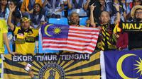 Suporter setia mendampingi langkah Timnas Malaysia saat bertandang ke markas Timnas India dalam laga uji coba, Senin (18/11/2024). (Dok. FA Malaysia)