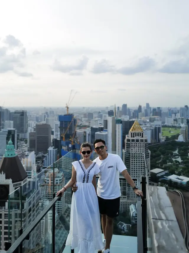 Azriel Hermansyah dan Sarah Menzel. (Foto: Dok. Instagram @ssarah_menzel)