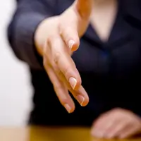 Memaafkan tidak hanya bisa membuat hidup kamu bahagia, tapi dengan memaafkan hidup kamu juga jadi lebih sehat lho.
