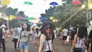 Selain cantik, Ashrida Dwi juga remaja yang suka gaul. Anak komedian Parto Patrio itu terlihat menghadiri We The Fest, sebuah festival musik tahunan. (instagram.com/ashridadwi)