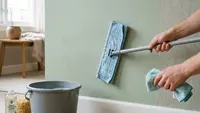 10 Cara Membersihkan Dinding Rumah agar Bersih Tahan Lama Tanpa Merusak Cat dan Wallpaper