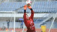 Kiper Persib Berharap Protokol Kesehatan Shopee Liga 1 Bukan Hanya Formalitas
