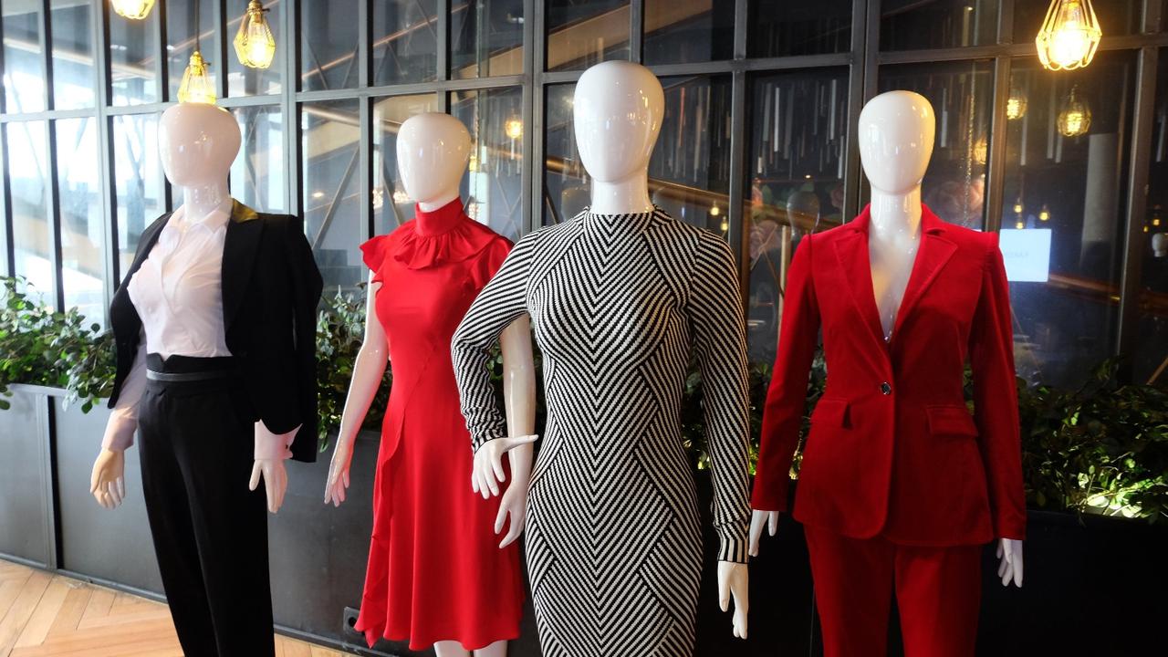 Karen Millen AW 2017, Esensi Kepercayaan Diri Seorang Wanita