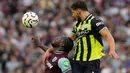 West Ham United sempat menyamakan kedudukan 1-1 setelah pemain Manchester City, Ruben Dias mencetak gol bunuh diri pada menit ke-19. (AP Photo/Frank Augstein)