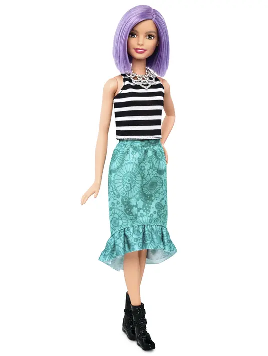 Contoh Barbie dengan tubuh tinggi terlihat dalam foto yang dirilis oleh Mattel, Kamis (28/1). 2016, perusahaan yang mengeluarkan boneka legendaris, Mattel, akan mengeluarkan Barbie dengan tiga bentuk tubuh baru. (REUTERS/Mattel)