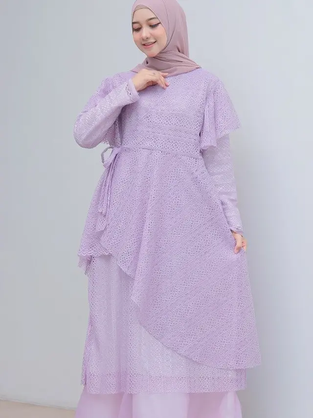 Gamis Ungu (created by AI)