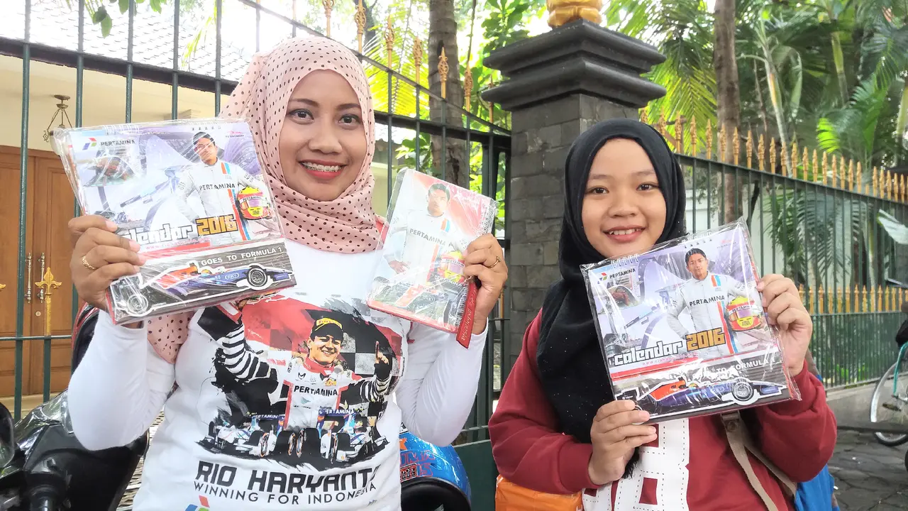 Warga Solo Gelar Nobar Rio Haryanto Balapan F1